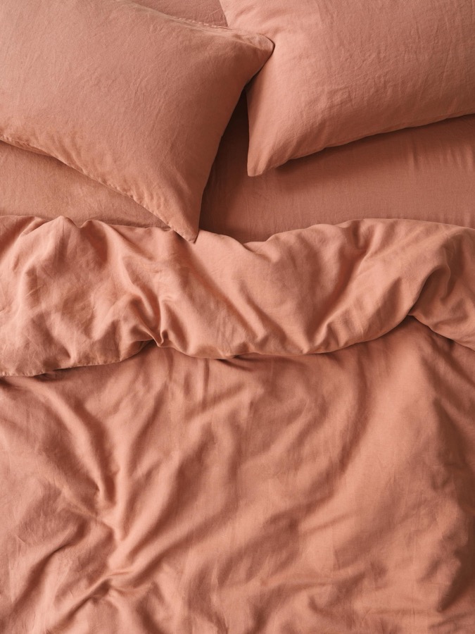 Piglet in Bed top ad piglet-in-bed-t01